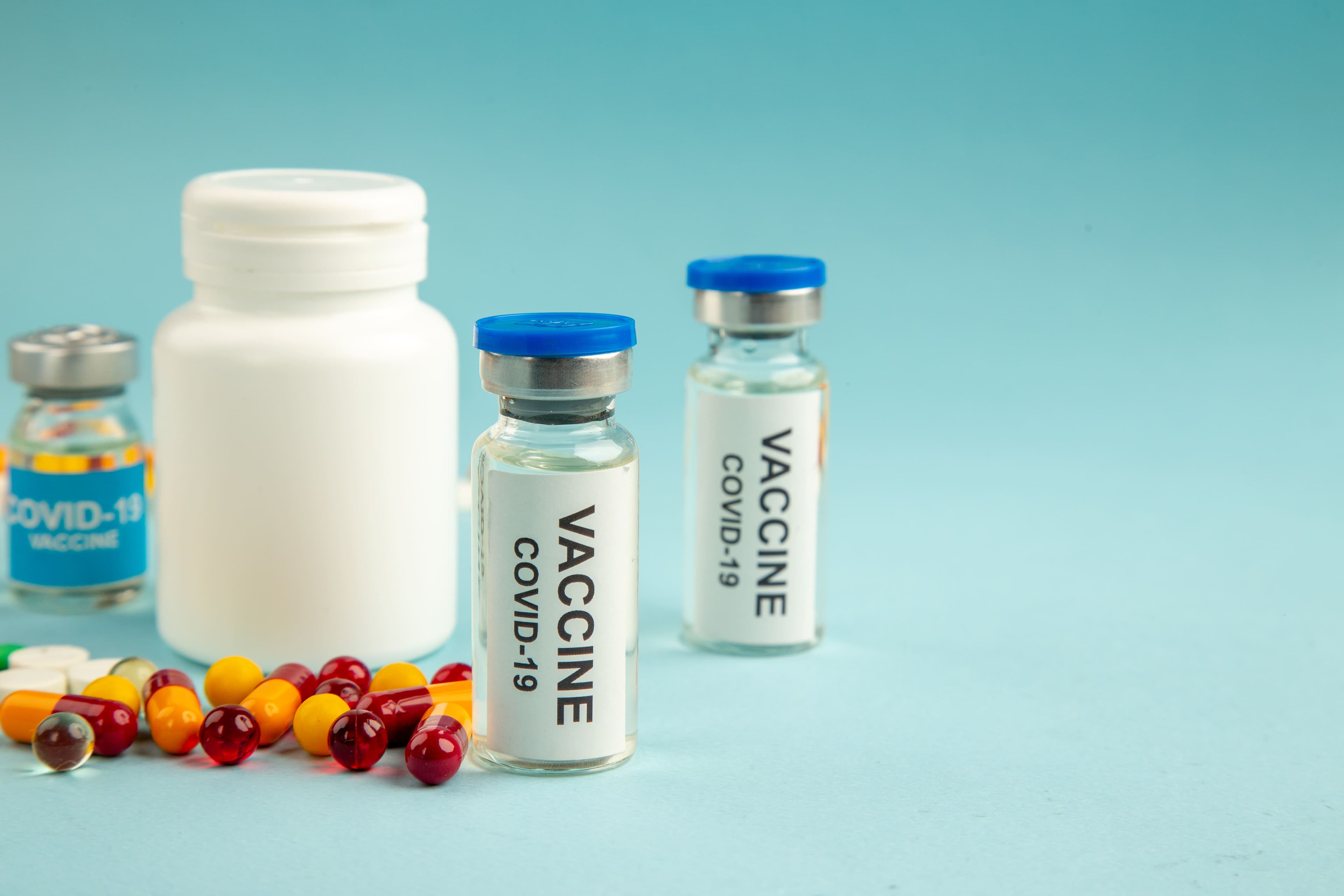 B Pharma vs D Pharma: Career Scope Comparison